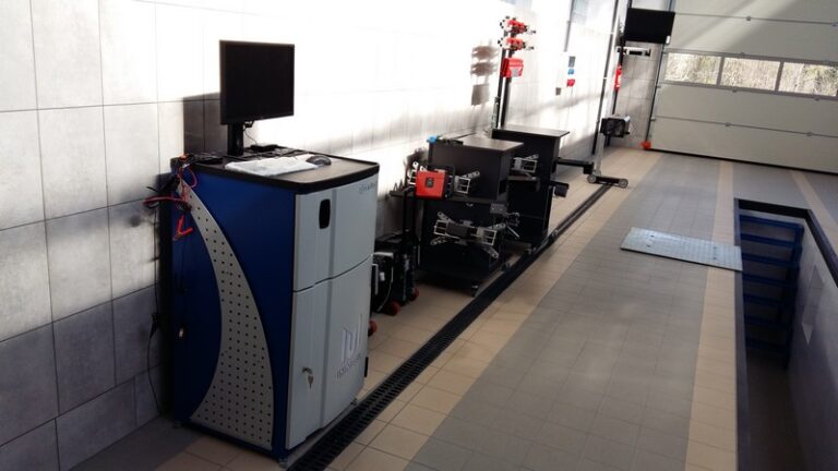 c gallery pol bus 768x432