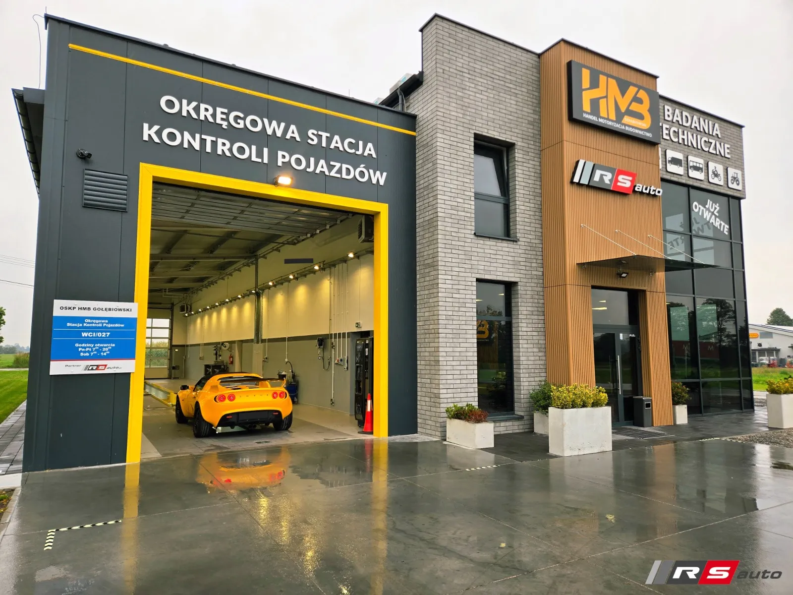 Słoneczny design na Mazowszu. Okręgowa Stacja Kontroli Pojazdów HMB GOŁĘBIOWSKI łączy wizję inwestora z doświadczeniem RS AUTO 1 oskp-hmb-golebiowski-golymin-rs-auto